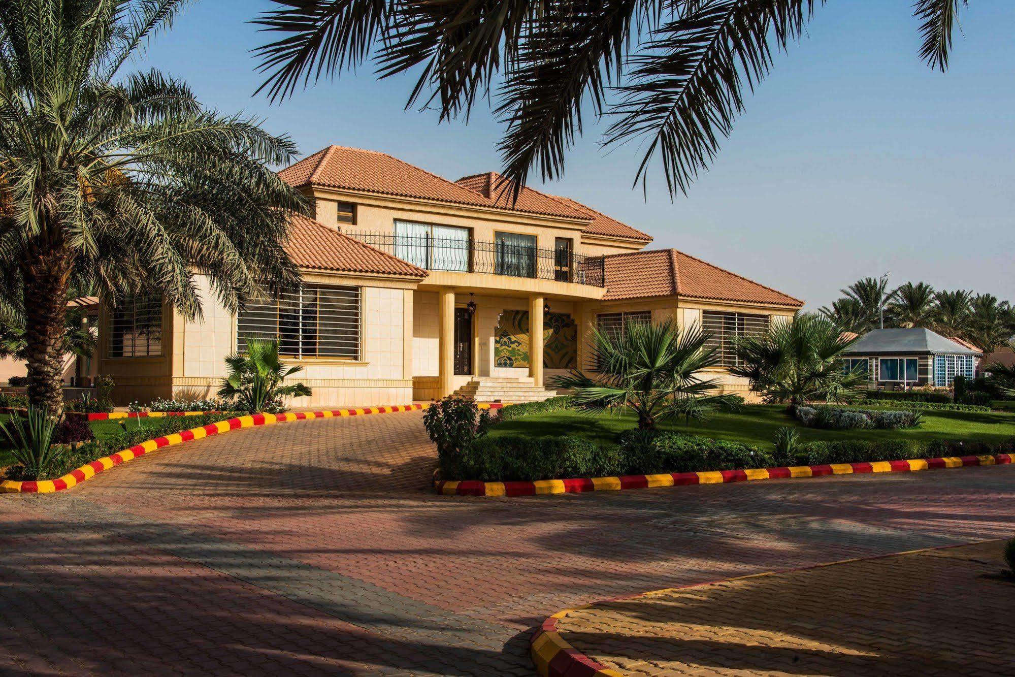 Готель Boudl Al Nakheel Унайза Екстер'єр фото